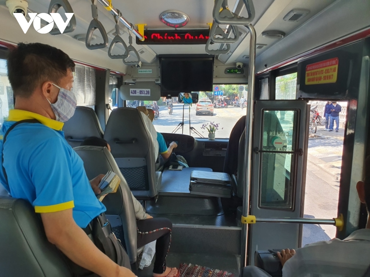 Xe buýt trợ giá ở Đà Nẵng càng chạy càng vắng khách