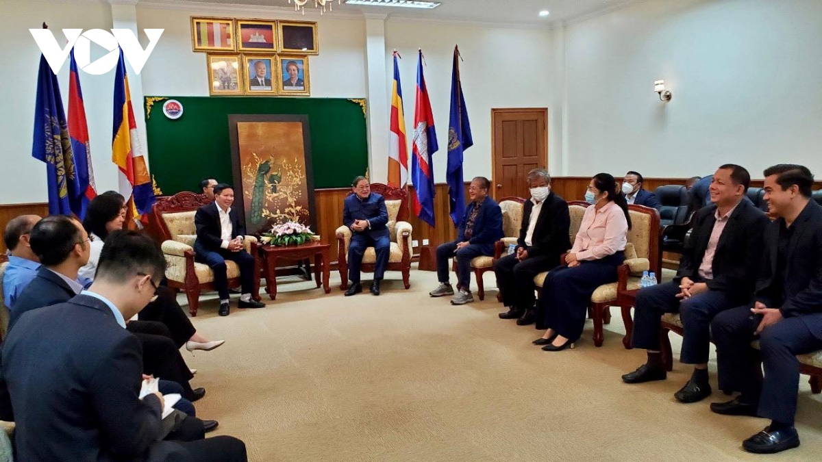 Bộ trưởng Bộ Thông tin Campuchia đánh giá cao sự hợp tác và giúp đỡ của Việt Nam