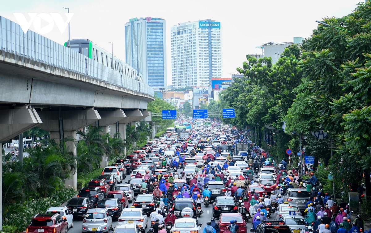 Từ 6/8 Hà Nội phân tách làn ô tô và xe máy trên đường Nguyễn Trãi