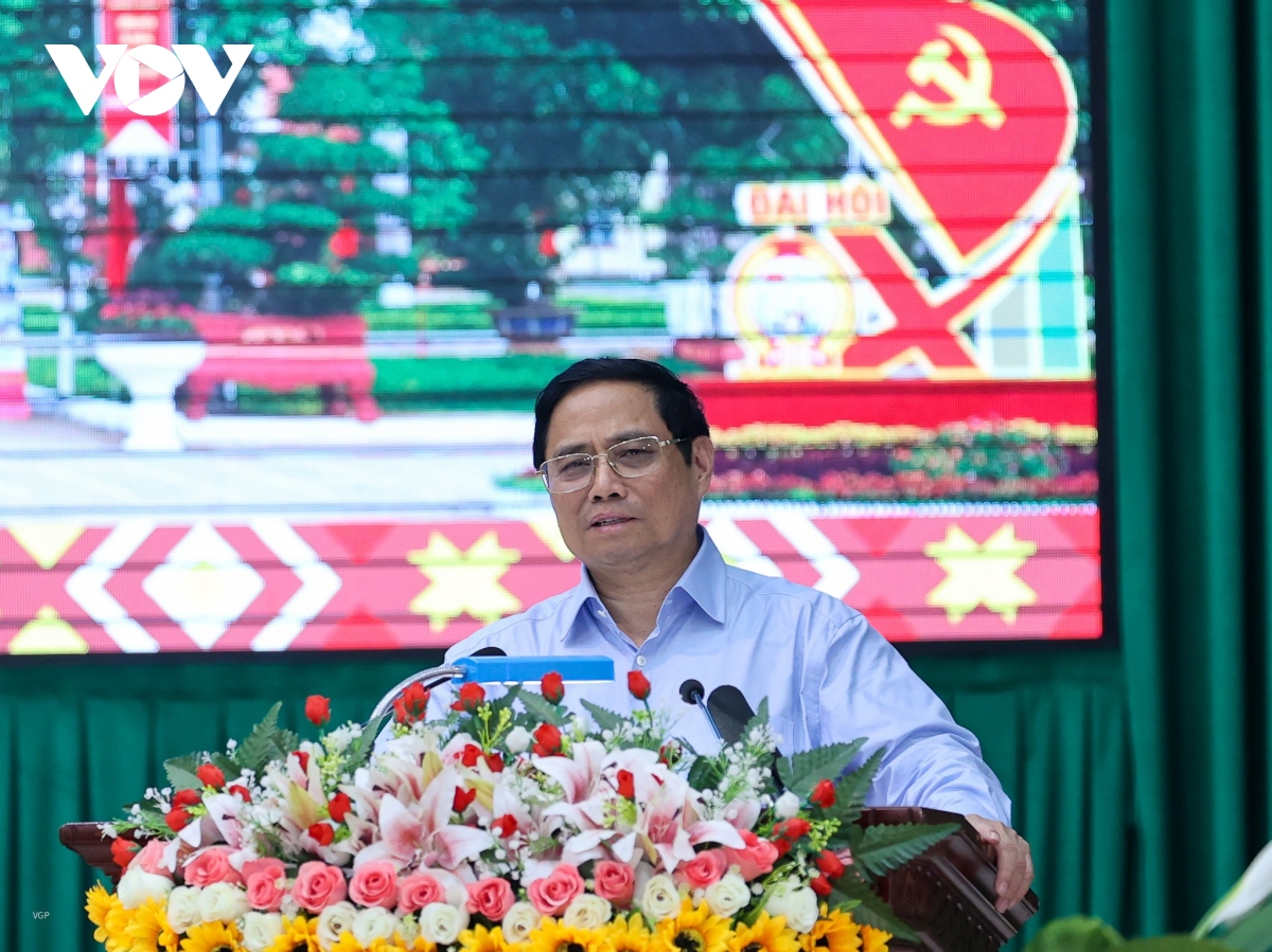 Thủ tướng thăm lực lượng vũ trang tỉnh Đắk Lắk