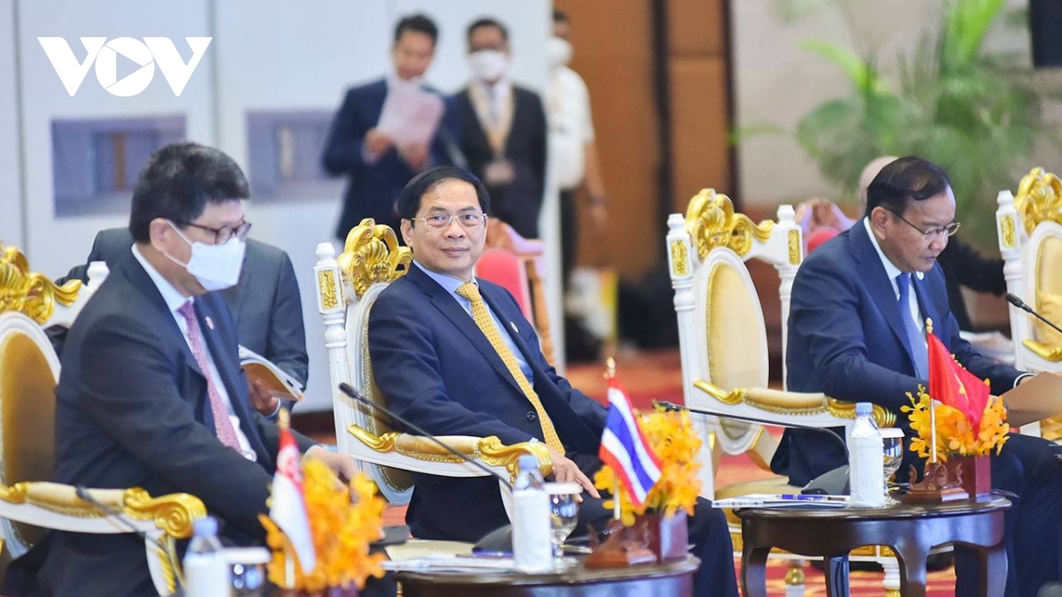 Bộ trưởng Bùi Thanh Sơn tham dự Hội nghị Bộ trưởng Ngoại giao ASEAN lần thứ 55