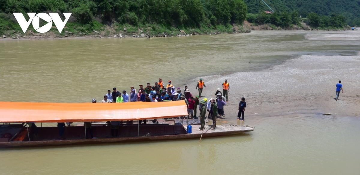 Tìm thấy thi thể tất cả 5 người mất tích do lật thuyền ở Lào Cai