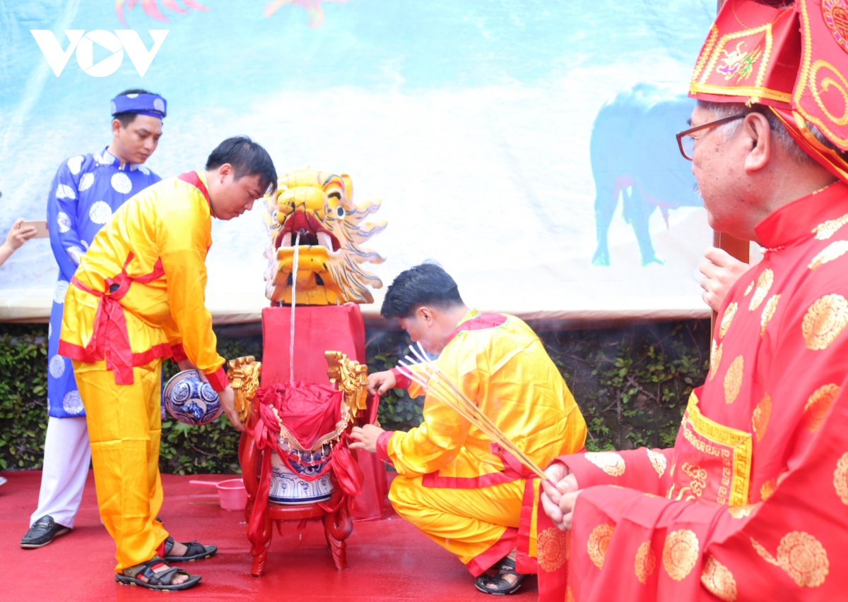 Độc đáo lễ rước nước trong Lễ hội chọi trâu truyền thống Đồ Sơn năm 2022