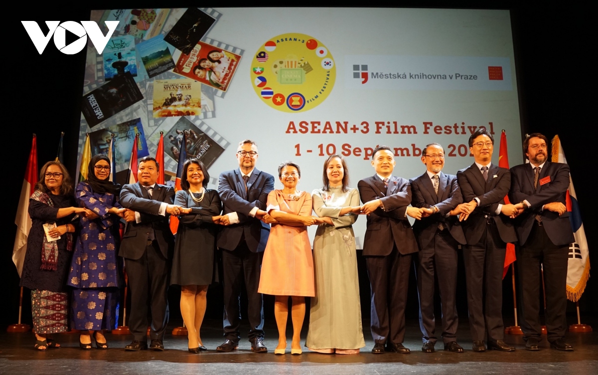 Việt Nam tham dự Liên hoan phim ASEAN+3 tại Praha