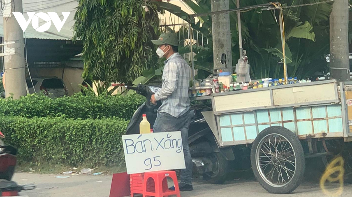 Bình Dương cần "mạnh tay" xử phạt nếu cửa hàng xăng găm hàng