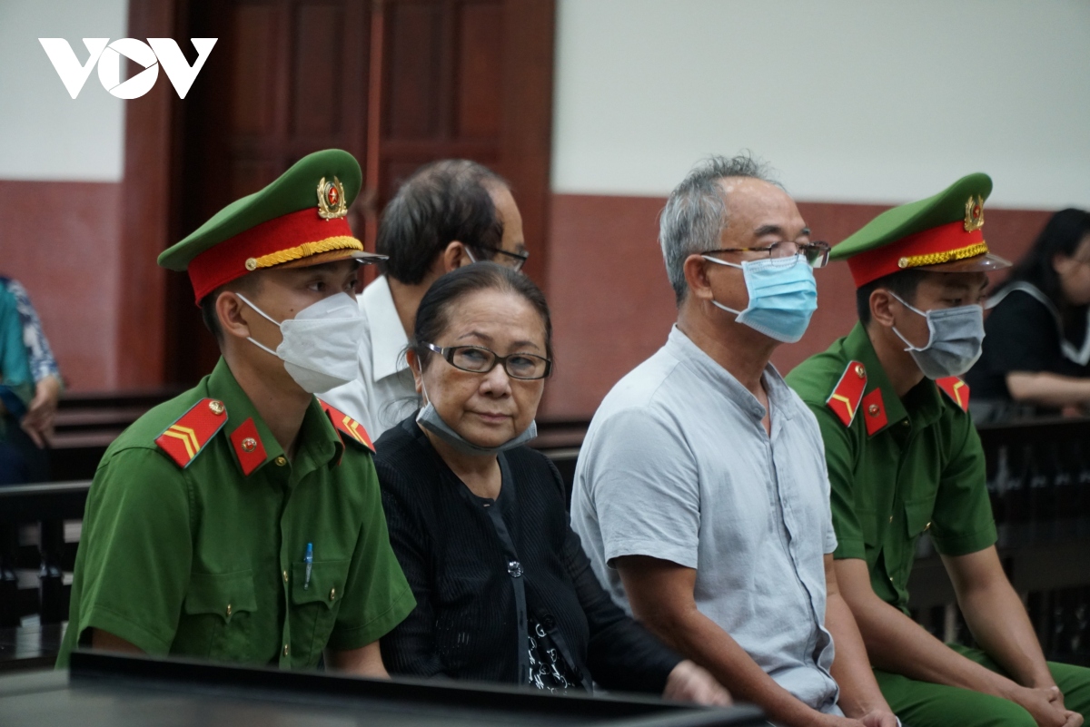 Bị cáo Dương Thị Bạch Diệp bị tuyên y án tù chung thân