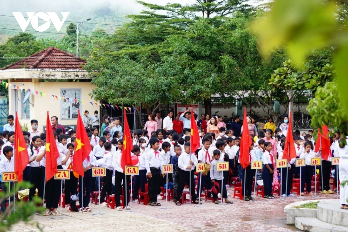 Khánh Hòa ban hành Nghị quyết chống lạm thu trong trường học