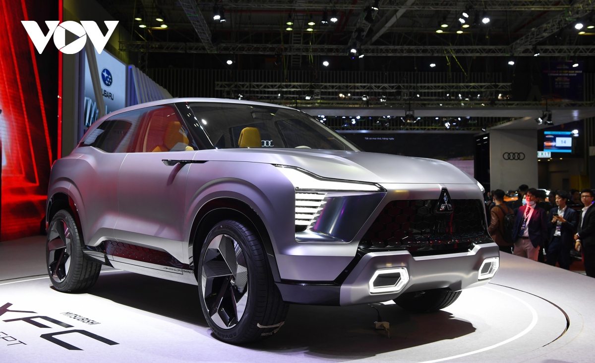 Cận cảnh Mitsubishi XFC Concept tại Triển lãm ô tô Việt Nam 2022