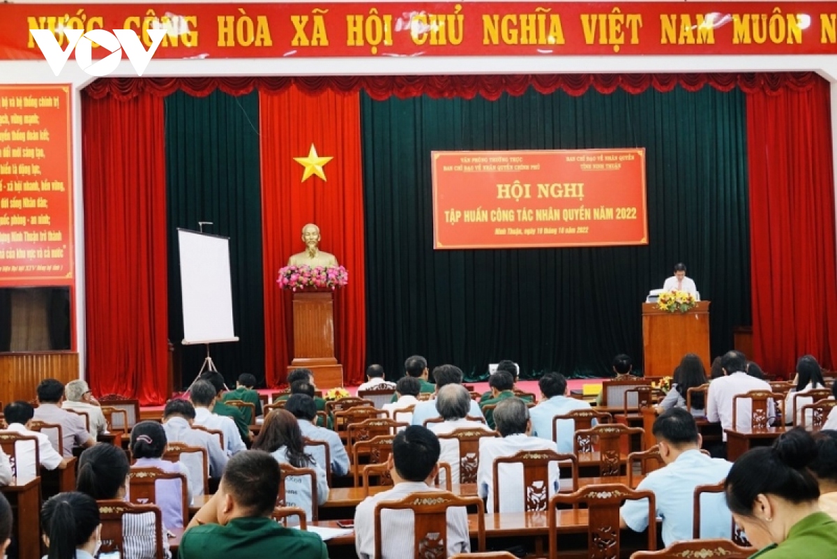 Hơn 200 đại biểu ở Ninh Thuận dự tập huấn về quyền con người
