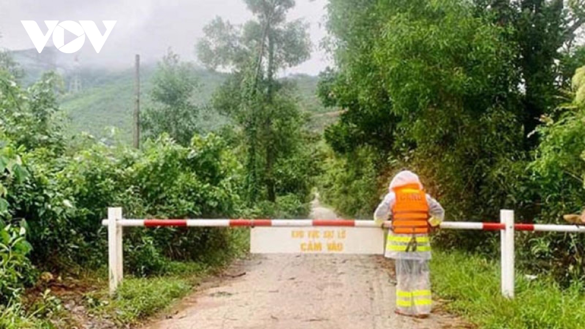 Cảnh báo nguy cơ sạt lở đất do mưa lớn tại Thừa Thiên Huế