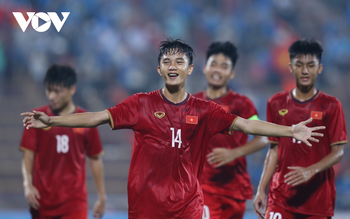 Bảng xếp hạng vòng loại U17 châu Á 2023: Việt Nam dẫn đầu, Nhật Bản, Iran có vé sớm