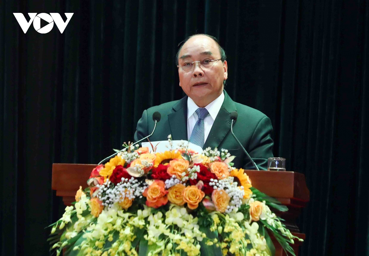 Chủ tịch nước Nguyễn Xuân Phúc dự Hội nghị tổng kết 10 năm Chiến lược bảo vệ Tổ quốc