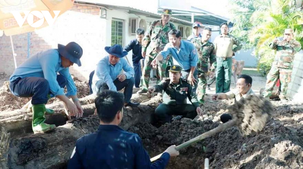 Quy tập 39 hài cốt liệt sĩ quân tình nguyện Việt Nam hy sinh ở Campuchia