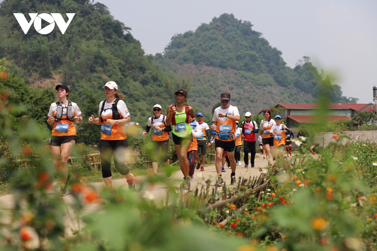 Gần 3.500 vận động viên tham gia Giải Marathon đường mòn Việt Nam năm 2023