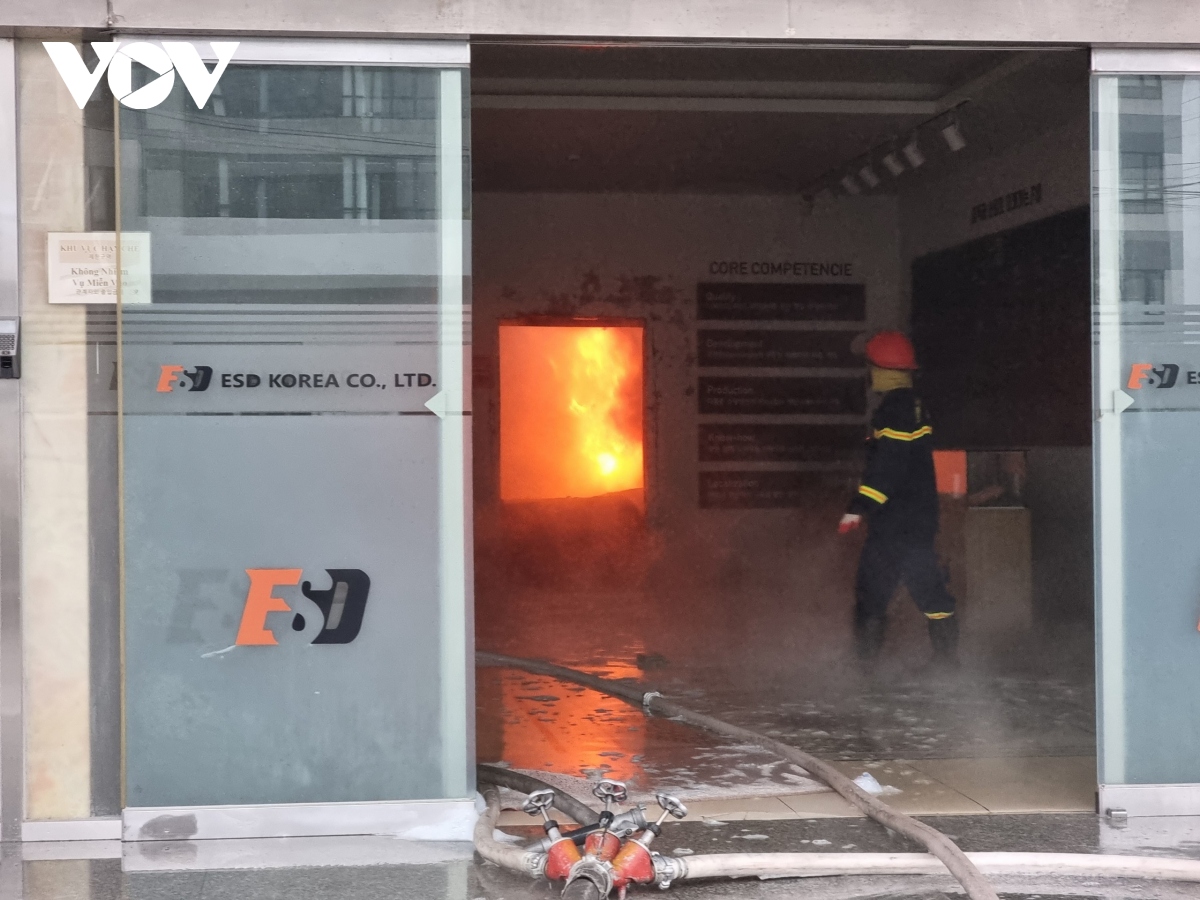 Thông tin mới nhất về vụ cháy lớn tại Công ty TNHH ESD Korea Vina, Bắc Ninh