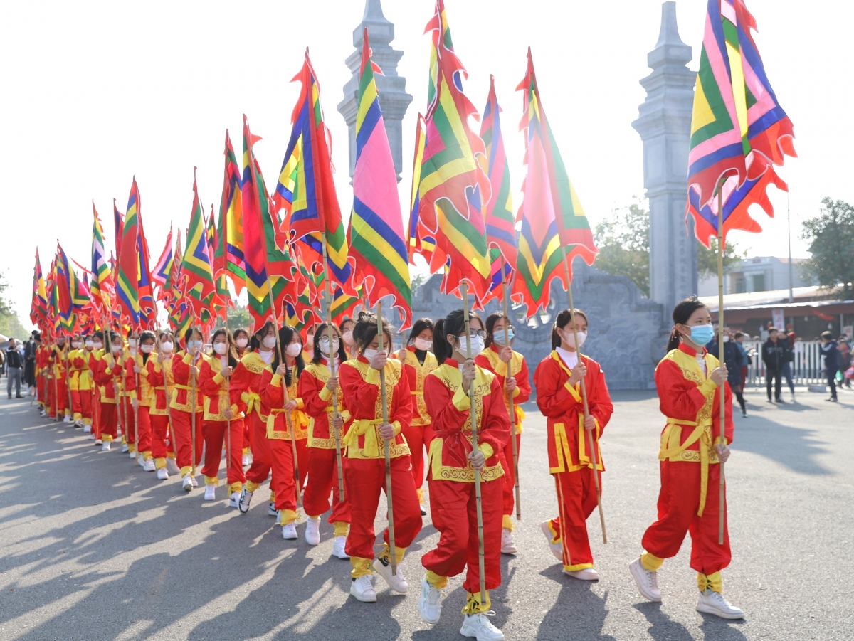 Về Đền Trạng Trình dự lễ khai bút đầu Xuân