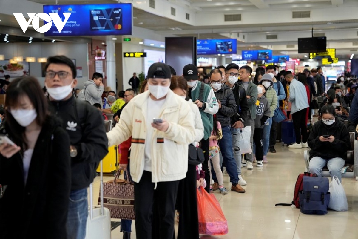 Sân bay Nội Bài chuyển gần 900.000 khách trong đợt Tết Quý Mão 