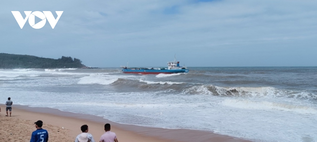 Tàu chở hàng Hoàng Gia 46 gặp nạn trên vùng biển Quảng Ngãi