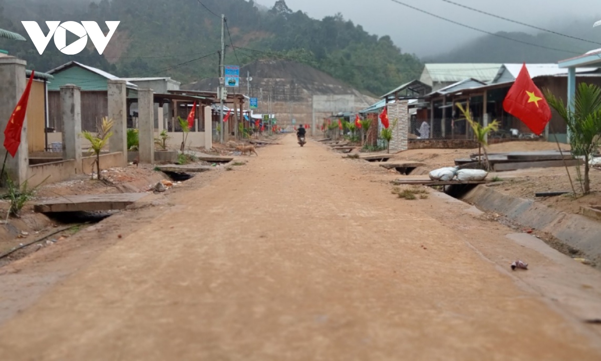 Cuộc sống mới của người dân khu tái định cư vùng cao Quảng Nam