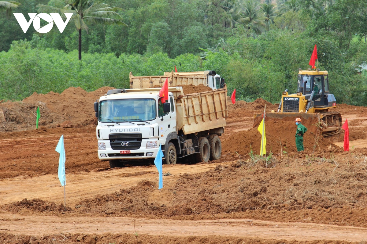 Bình Định: Bàn giao toàn bộ mặt bằng cao tốc Bắc - Nam vào quý 2 năm nay