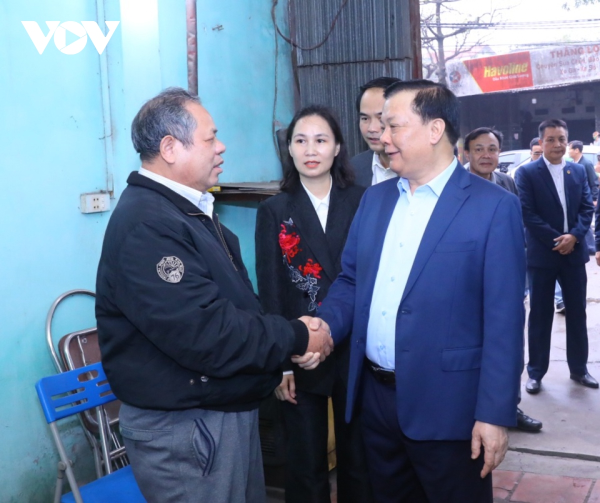 Bí thư Thành ủy Hà Nội gặp gỡ, vận động người dân ủng hộ Dự án Vành đai 4