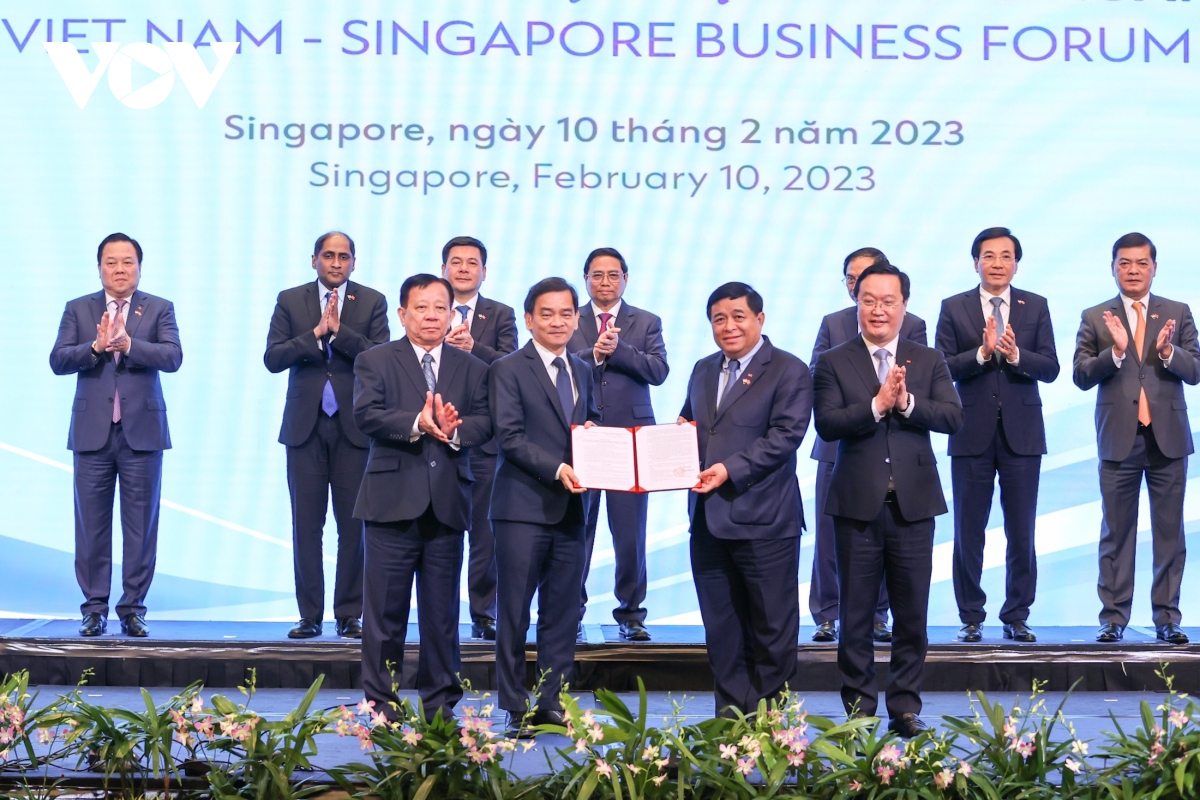 Các nhà đầu tư Singapore đánh giá "Việt Nam là ngôi sao đang lên trong khu vực"
