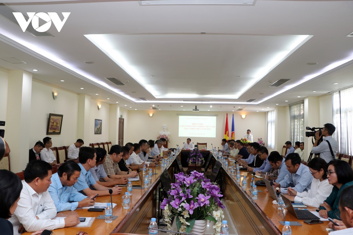Doanh nghiệp Việt Nam tại Campuchia đẩy mạnh hợp tác cùng phát triển