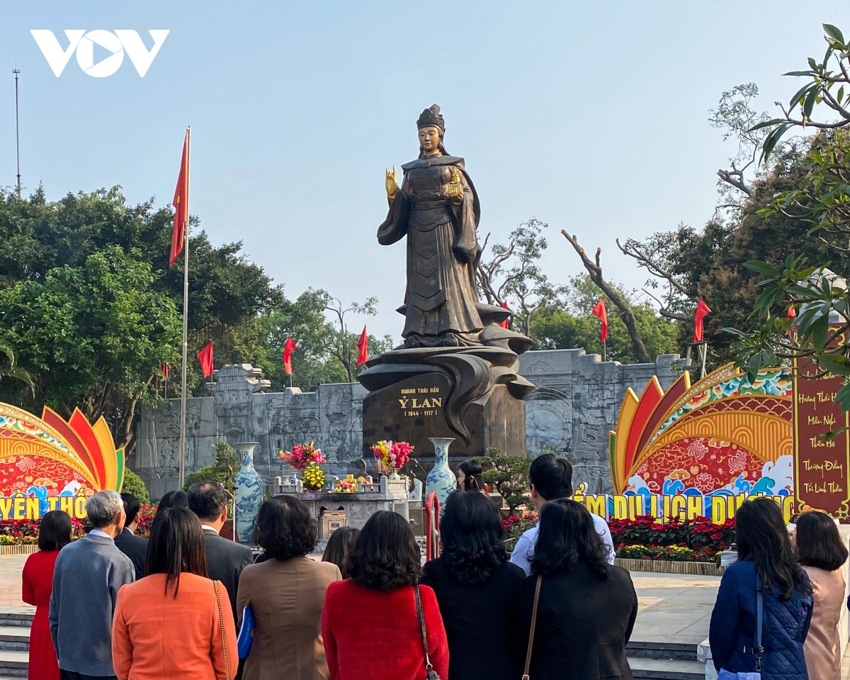 Mở tour đưa khách đến di tích Hoàng thái hậu Ỷ Lan