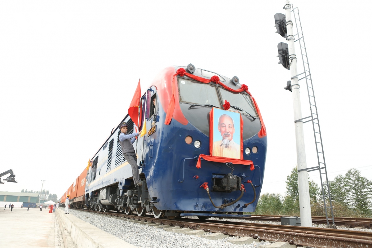 Khai trương chuyến hàng quốc tế đầu tiên xuất phát từ ga Kép ở Bắc Giang