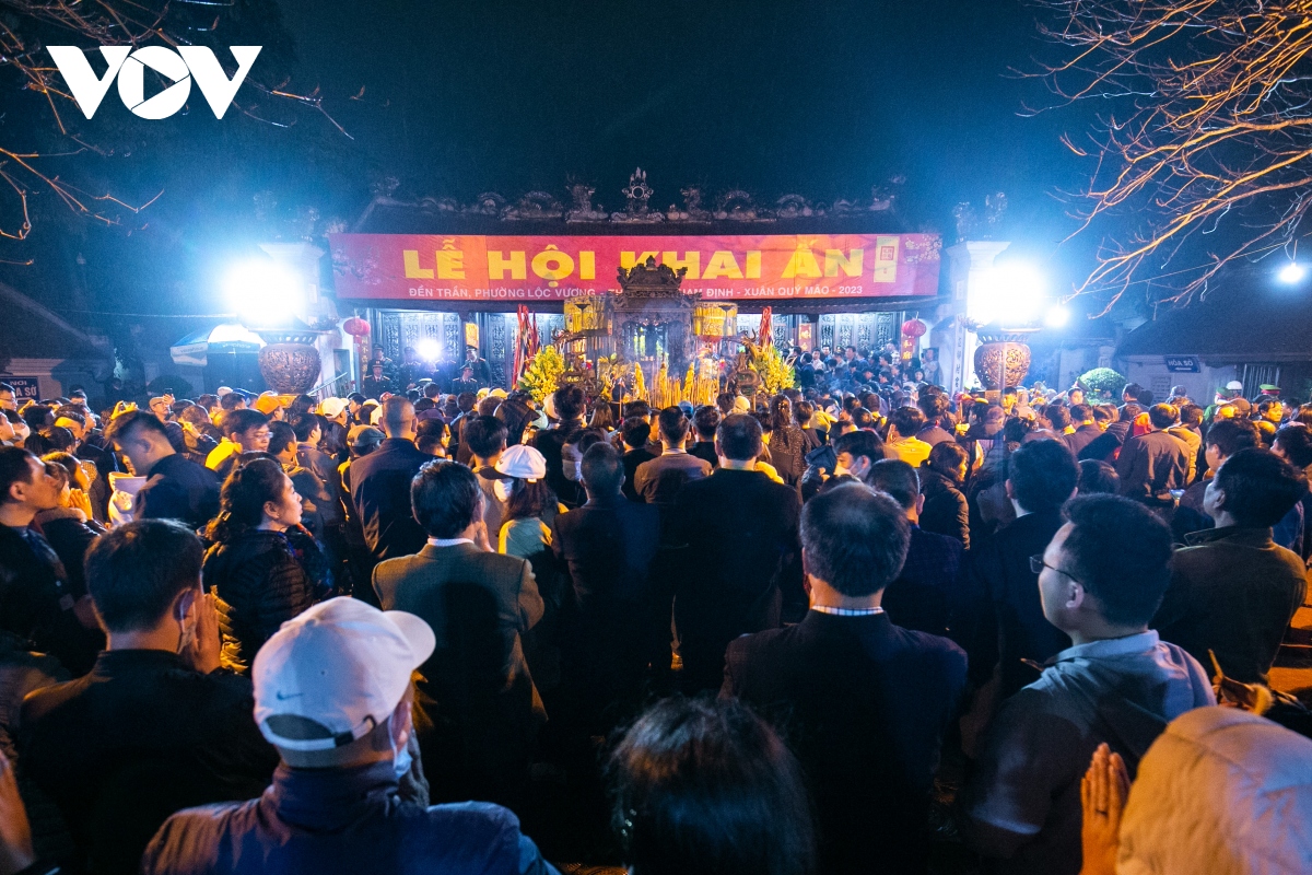 Sau 3 năm tạm dừng, lễ hội Khai ấn đền Trần trở lại với nhiều giá trị nhân văn