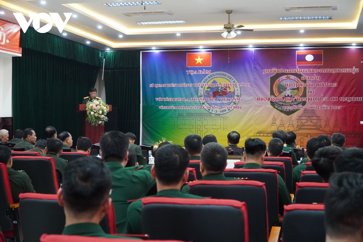 50 sĩ quan tham dự Toạ đàm sĩ quan trẻ biên phòng Việt Nam - Lào