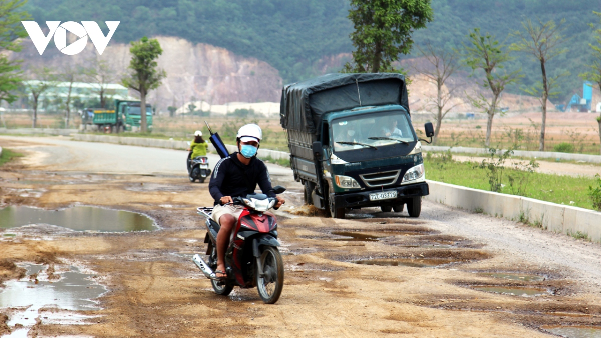 Nhếch nhác ở dự án Khu đô thị hồ Phú Hòa