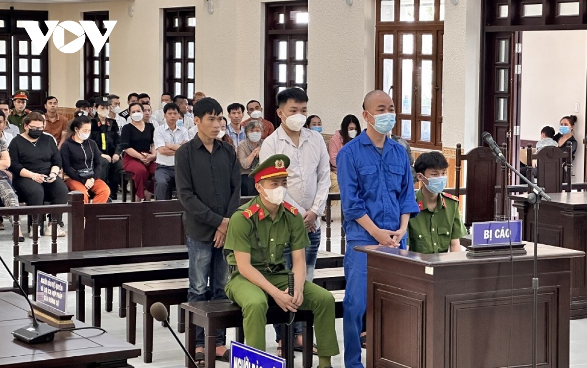 Tài xế xe Mercedes tông chết người ở Bình Thuận lĩnh án 4 năm tù