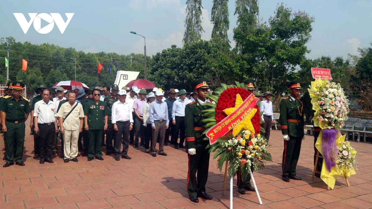 Kỷ niệm 55 năm ngày hy sinh của hơn 200 chiến sĩ Trung đoàn 209