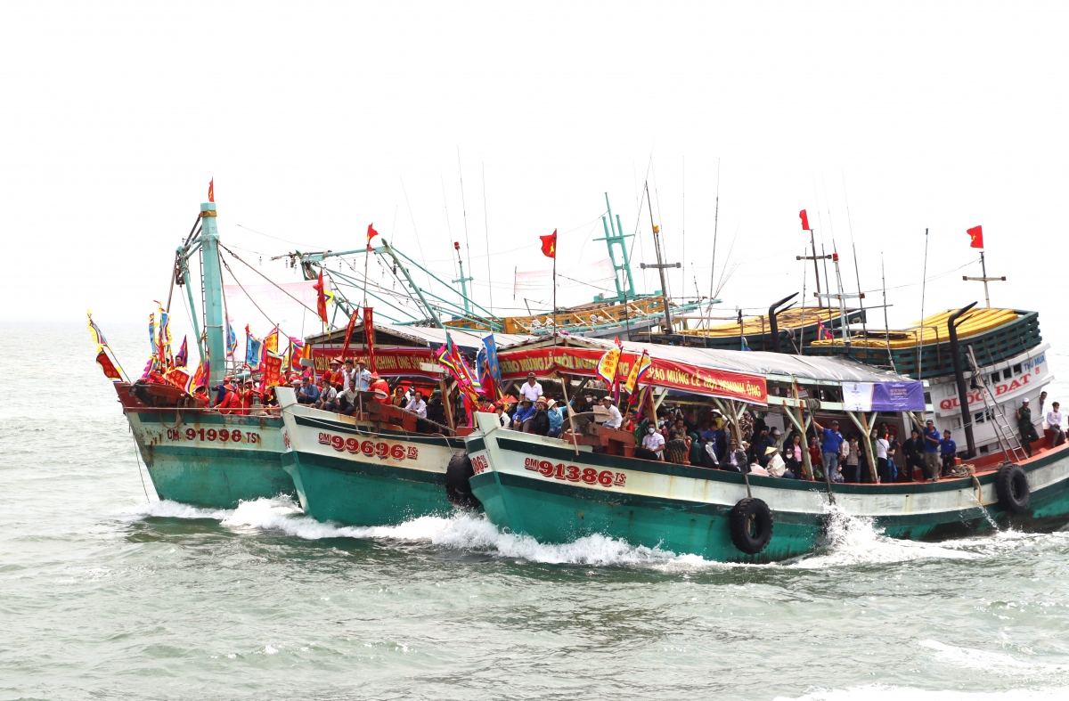 Tưng bừng Lễ hội “Nghinh Ông” Cà Mau