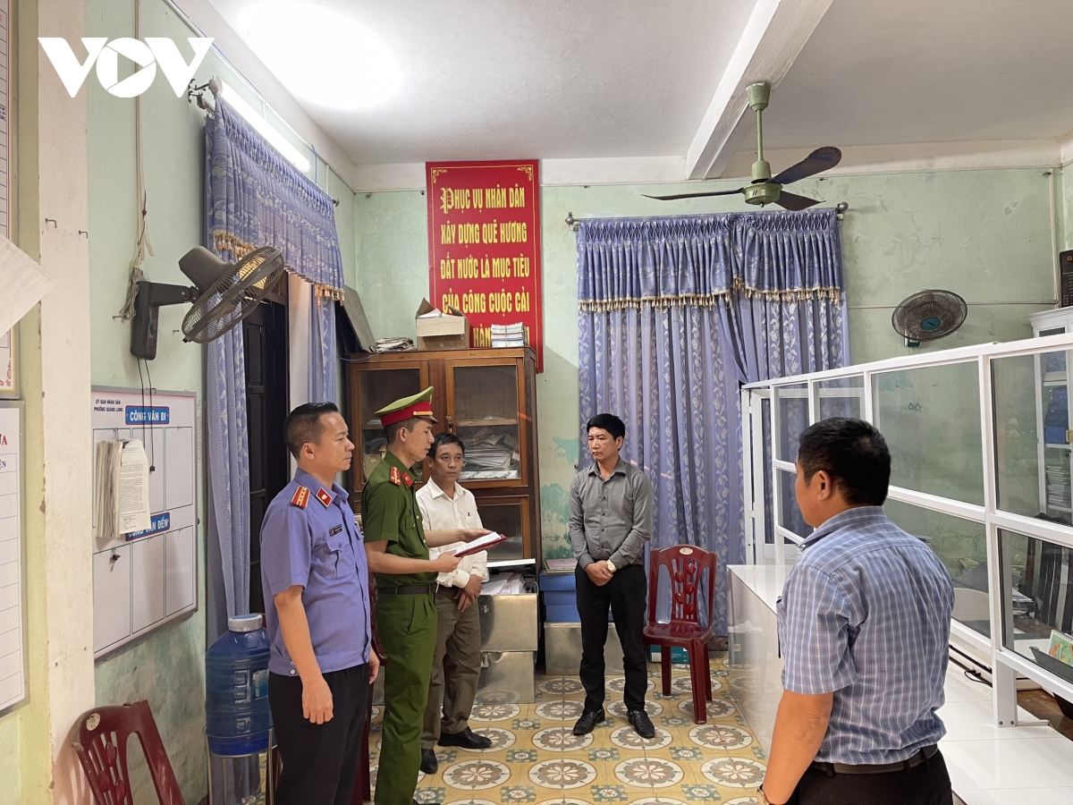 Bắt cán bộ tư pháp ở Quảng Bình vì "có hành vi nhận hối lộ"