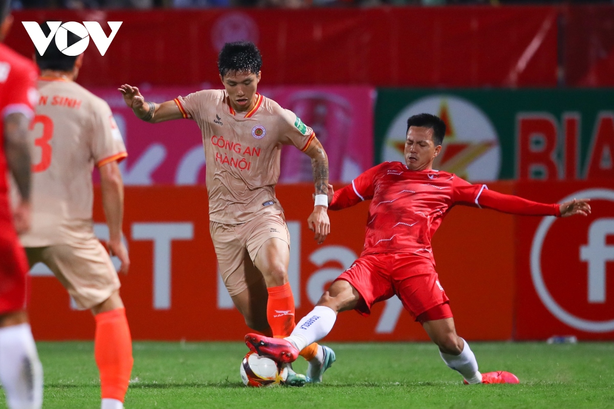 Toàn cảnh: CLB Công an Hà Nội đánh rơi 2 điểm trước Hải Phòng FC