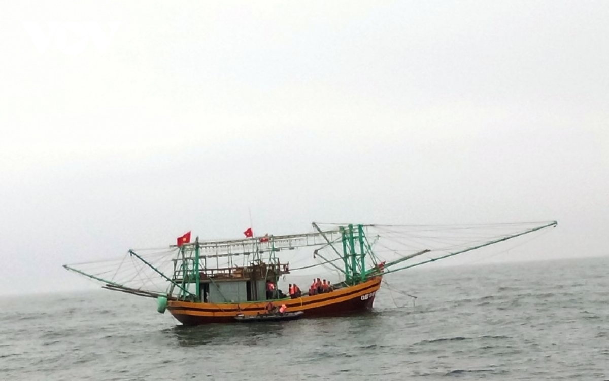 Tuần tra, kiểm soát tàu cá trên biển góp phần gỡ thẻ vàng EC