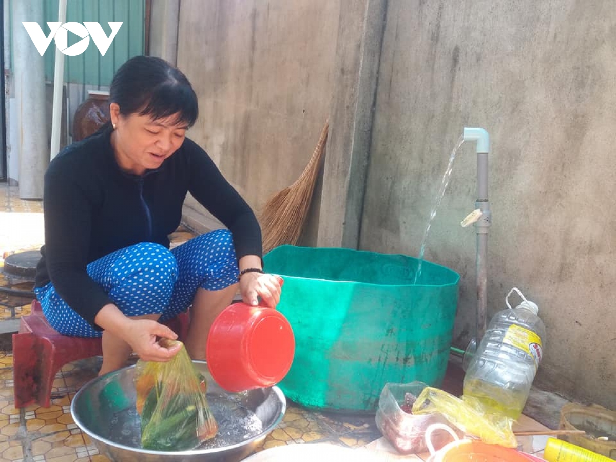 Người dân cù lao, ven biển Tiền Giang thiếu nước sạch