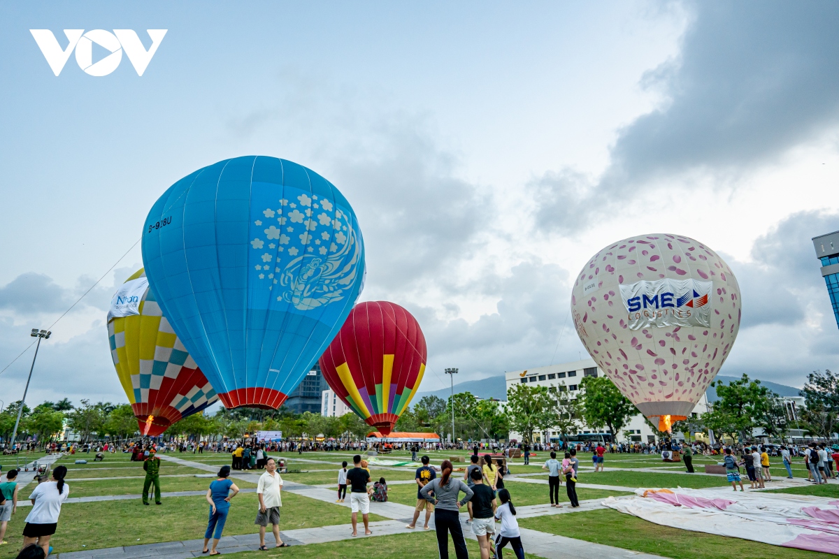 Khai mạc lễ hội khinh khí cầu tại thành phố Quy Nhơn