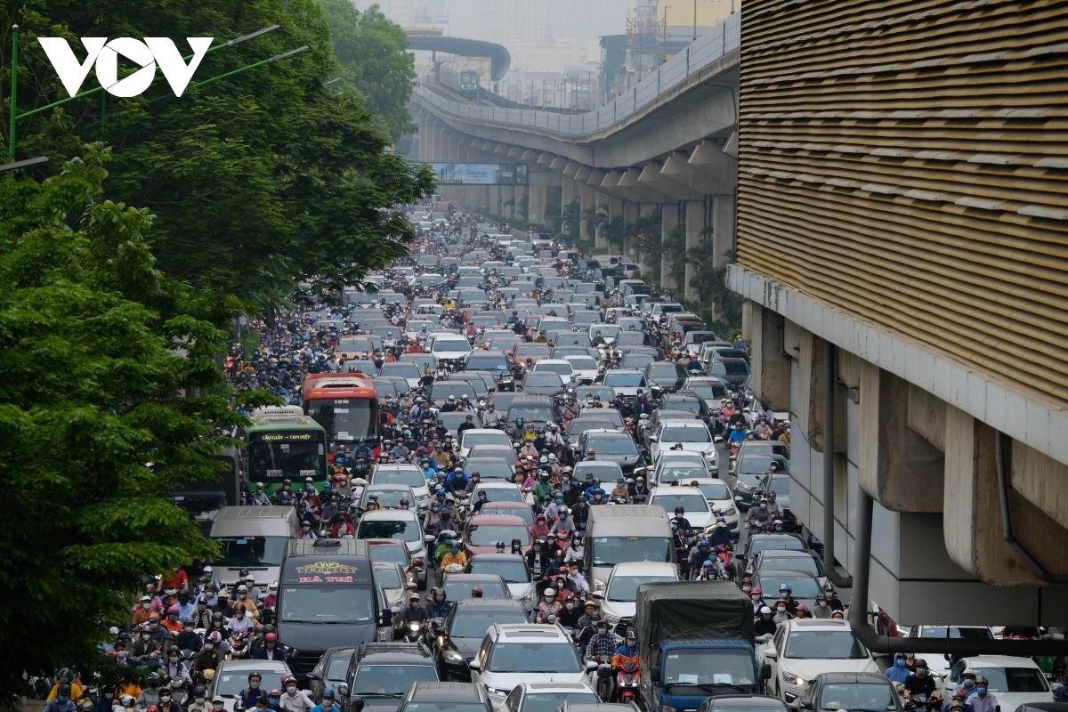 Bức tranh toàn cảnh dân số của Việt Nam nói lên điều gì?