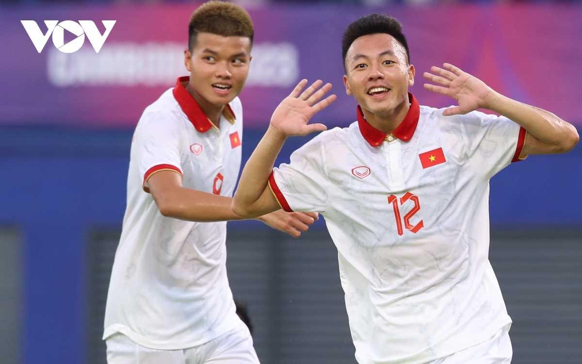 Bảng xếp hạng bóng đá SEA Games 32: U22 Việt Nam dẫn đầu bảng B