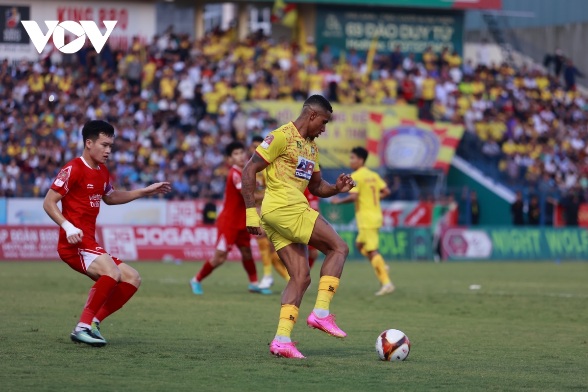 Kết quả vòng 9 V-League 2023: Thanh Hóa đánh bại Viettel FC, củng cố ngôi đầu