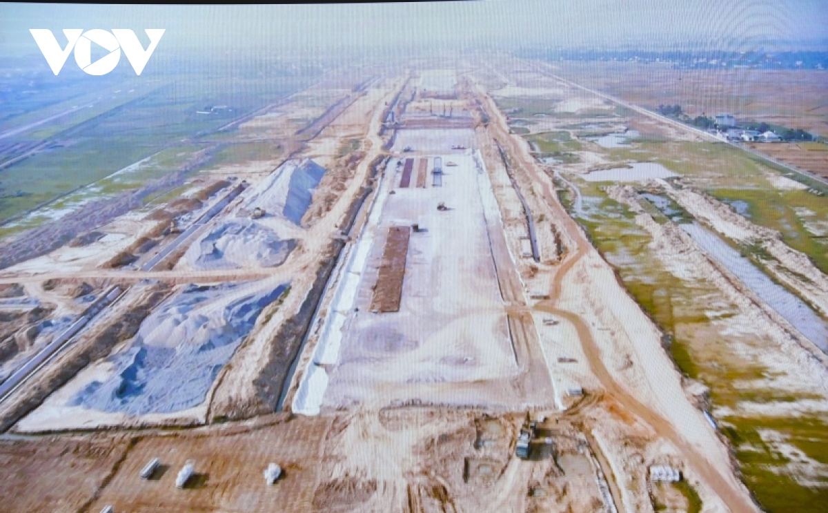 Nhiều hạng mục chậm tiến độ, sân bay Điện Biên có kịp về đích?