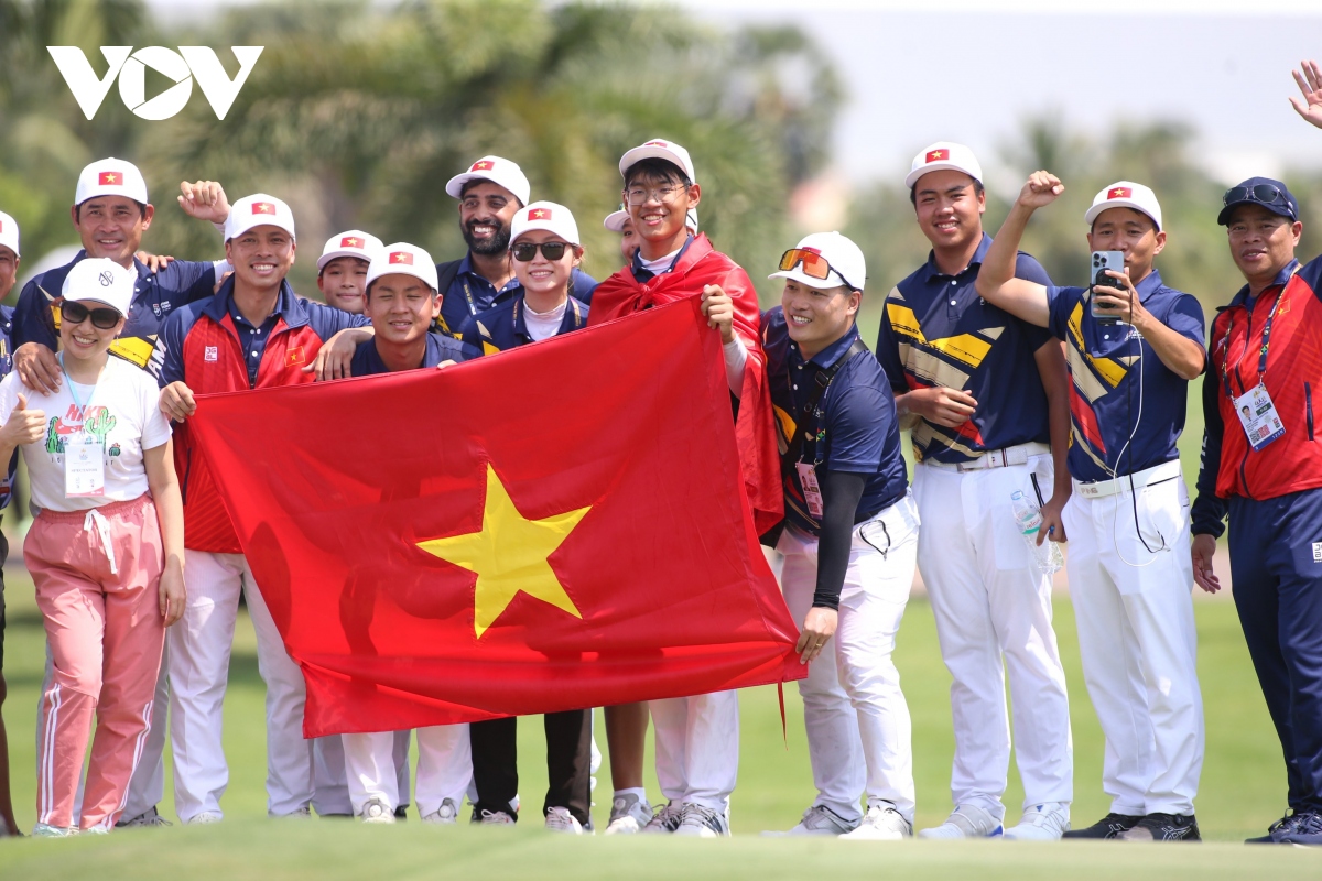 VĐV 15 tuổi giành HCV lịch sử cho golf Việt Nam ở SEA Games 32