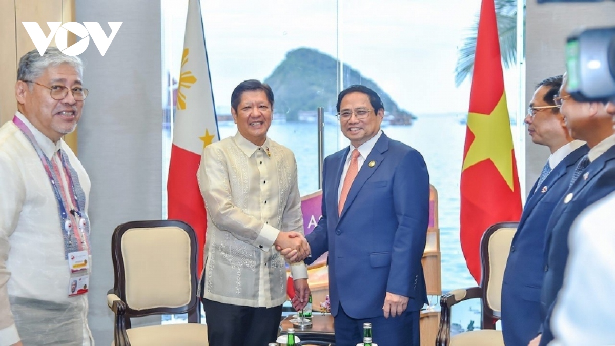 Thủ tướng tiếp xúc cấp cao với lãnh đạo Singapore, Malaysia và Philippines