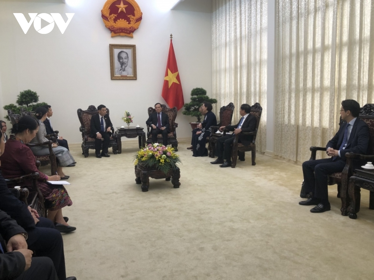 Phó Thủ tướng Chính phủ Trần Lưu Quang tiếp Bộ trưởng Bộ Nội vụ Lào