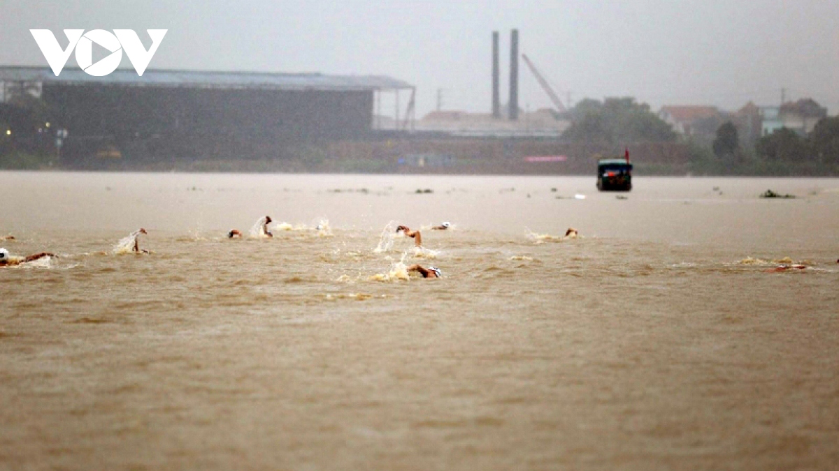 Một học sinh mất tích trên sông Cầm khi tham gia Hội bơi tại Đông Triều