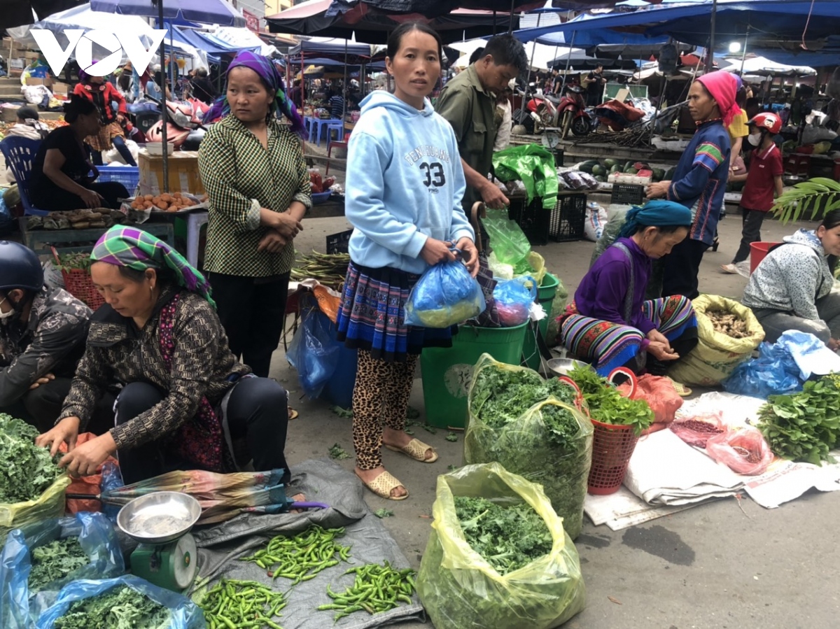 Chợ phiên Bắc Hà – nơi bán nhiều đặc sản ở Lào Cai