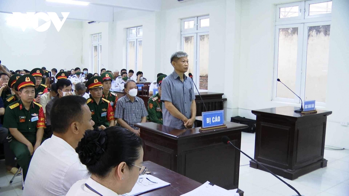 Nóng 24h: Xét xử cựu lãnh đạo Cảnh sát biển tham ô 50 tỷ đồng